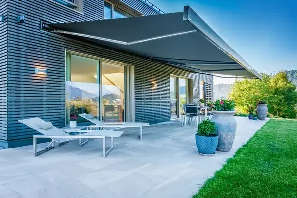 Smart Garden Umbrella - Buitenluifel op maat opvouwbaar, intrekbaar elektrisch